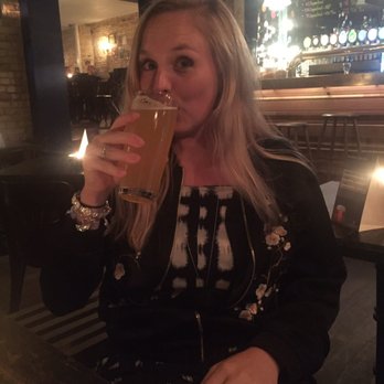 Barkowski - Pint in Barkowski - Sports Bars Near Me - Copenhagen, 84 Barkowski - Pint in Barkowski - Sports Bars Near Me - Copenhagen, 84