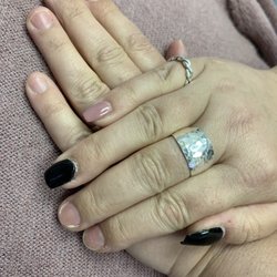 fallen for nails - Within 12 HRS 7/10 nails fell off. No apology just a hard won refund. Not open Saturdays either.