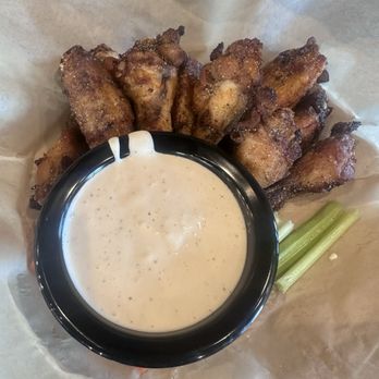 WOB Bar & Kitchen - Lemon pepper wings good - Burgers Near Me - Hinesville, Georgia WOB Bar & Kitchen - Lemon pepper wings good - Burgers Near Me - Hinesville, Georgia