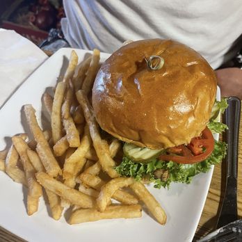 Darbi's Cafe - Off the hook burgers!!! - American Near Me - Pinetop, Arizona