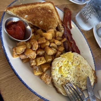 Tupelo Honey Southern Kitchen & Bar - Farmhouse Breakfast Platter - New American Near Me - Huntsville, Alabama Tupelo Honey Southern Kitchen & Bar - Farmhouse Breakfast Platter - New American Near Me - Huntsville, Alabama