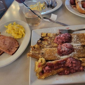 Elmer's Restaurant - Crepes, strawberry. Big portion. But delicious! - Diners Near Me - Salem, Oregon Elmer's Restaurant - Crepes, strawberry. Big portion. But delicious! - Diners Near Me - Salem, Oregon