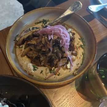 Esh Mediterranean - Chicken swarma hummus - Middle Eastern Near Me - Fairfield, Connecticut