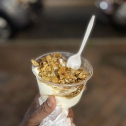 Thomas Sweet - Rum raisin + butter brickle + walnuts
