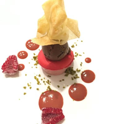 Restaurant La Table - Les 3 Lieux by null