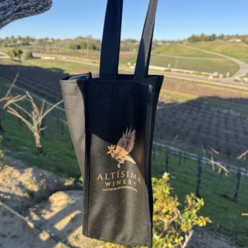 Altisima Winery - Wineries Near Me - Temecula, California