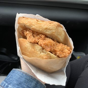 Bird Bird Biscuit - Queen Beak - Breakfast & Brunch Near Me - Austin, Texas