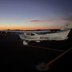 Claremore Regional Airport - Cessna 182