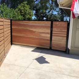 Custom gate Custom gate