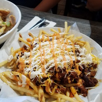 Da Kitchen Maui - Chili cheese fries // June 2017 - Hawaiian Near Me - Kihei, Hawaii Da Kitchen Maui - Chili cheese fries // June 2017 - Hawaiian Near Me - Kihei, Hawaii
