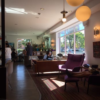 Hotel Zed - Hotels Near Me - Victoria, British Columbia