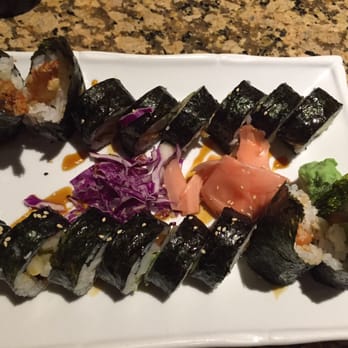 Shiki Sushi - Eel fashion roll on top, scallop bonsai tool on bottom - Sushi Bars Near Me - Durham, North Carolina Shiki Sushi - Eel fashion roll on top, scallop bonsai tool on bottom - Sushi Bars Near Me - Durham, North Carolina
