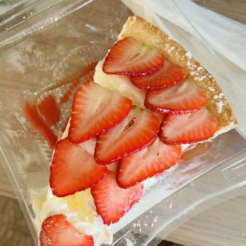 Monkeypod Kitchen - Dessert to go - New American Near Me - Lahaina, Hawaii
