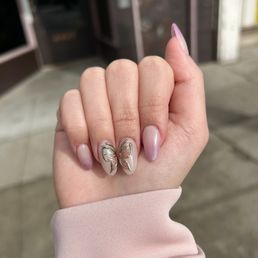 Apres gel extensions + nail art Apres gel extensions + nail art