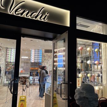 Venchi - Outside - Gelato Near Me - New York, New York