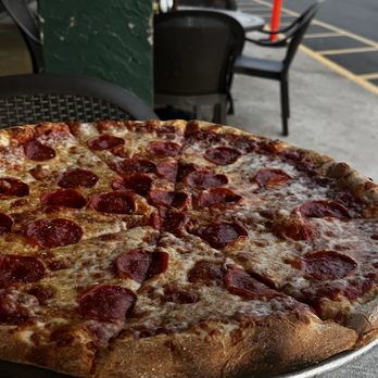 Boardwalk Pizza - Pizza Near Me - Winter Park, Florida