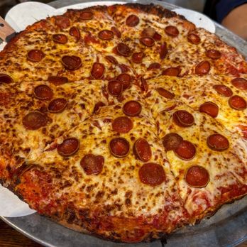 Johnny Mac's Restaurant & Bar - Sunday Special (16" One-topping Pizza) - Pizza Near Me - Henderson, Nevada