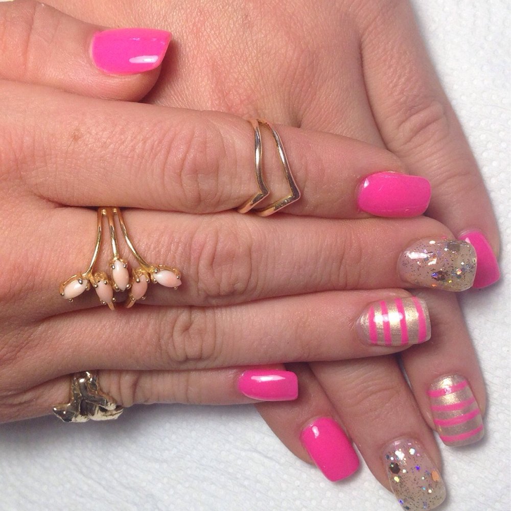 OPI short nail stripe design & glitter OPI short nail stripe design & glitter