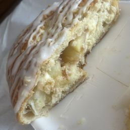 Strudel: vanilla filing and apples. Strudel: vanilla filing and apples.