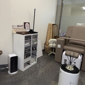 Aperson Nail Studio - Nail Salons Near Me - Daly City, California