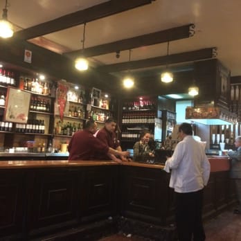 Bar La Unión Chica - El antro - Dive Bars Near Me - Santiago, RM Bar La Unión Chica - El antro - Dive Bars Near Me - Santiago, RM