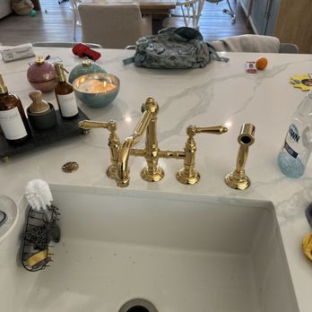 Quail Plumbing Services - High end kitchen faucet installed with extreme attention to detail - Plumbing Near Me - Vail, Arizona Quail Plumbing Services - High end kitchen faucet installed with extreme attention to detail - Plumbing Near Me - Vail, Arizona