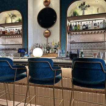 Late August - Beautiful Bar Area - Southern Near Me - Houston, Texas