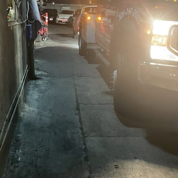 Metro Towing - Roadside Assistance Near Me - Los Angeles, California Metro Towing - Roadside Assistance Near Me - Los Angeles, California