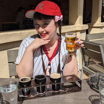 Four Peaks Brewing - Beer flght - Pubs Near Me - Tempe, Arizona