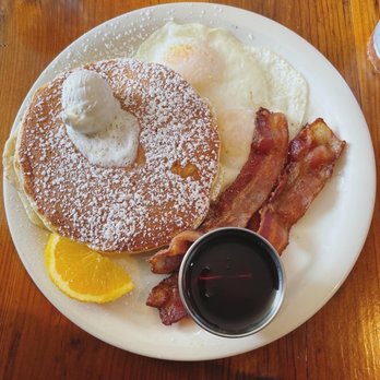 Moke’s Bread And Breakfast - Lilikoi pancakes - Breakfast & Brunch Near Me - Honolulu, Hawaii Moke’s Bread And Breakfast - Lilikoi pancakes - Breakfast & Brunch Near Me - Honolulu, Hawaii