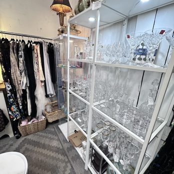 Mixt. Fine Things - Wine glass varieties , clothing , lamps - Antiques Near Me - Agoura Hills, California Mixt. Fine Things - Wine glass varieties , clothing , lamps - Antiques Near Me - Agoura Hills, California