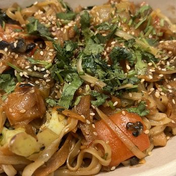 Christopher's Kitchen - Very tasty Pad Thai. Fresh and tangy with the ‍ included - Vegan Near Me - Palm Beach Gardens, Florida