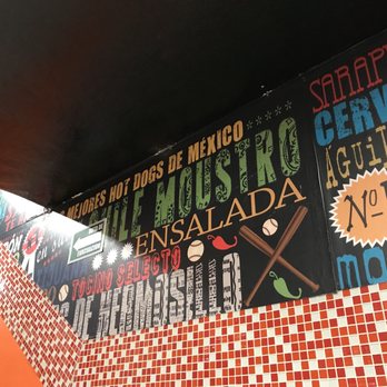 El Moustrón - Food Trucks Near Me - México, D.F., DIF El Moustrón - Food Trucks Near Me - México, D.F., DIF