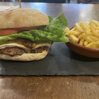 La Tita - burger - Tapas Bars Near Me - Santiago de Compostela, C La Tita - burger - Tapas Bars Near Me - Santiago de Compostela, C