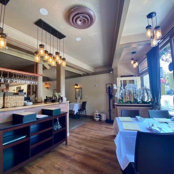 La Sen Bistro - Interior - French Near Me - Walnut Creek, California La Sen Bistro - Interior - French Near Me - Walnut Creek, California