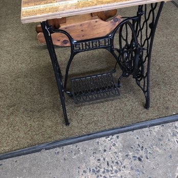 The Slatington Marketplace - Table, decor items - Antiques Near Me - Slatington, Pennsylvania