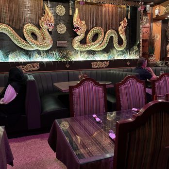 Si-Am Thai - Dining area - Thai Near Me - Tampa, Florida Si-Am Thai - Dining area - Thai Near Me - Tampa, Florida