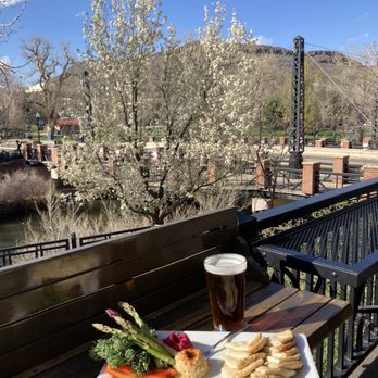 Bridgewater Grill - Perfect happy hour experience - American Near Me - Golden, Colorado