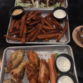 Taps Valley Gastropub - Gastropubs Near Me - Northridge, California
