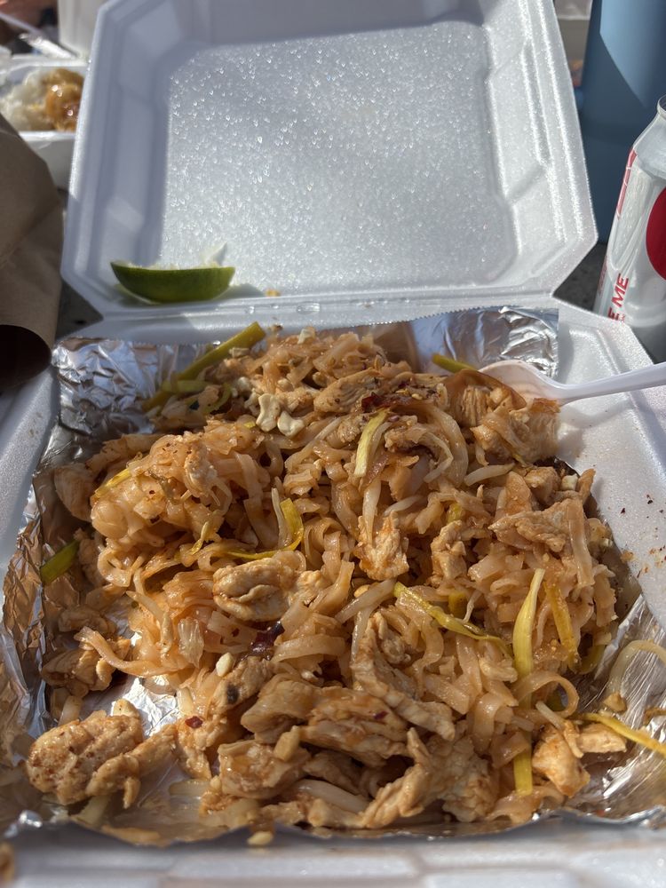 Sawasdee Thai Food Trailer Logo