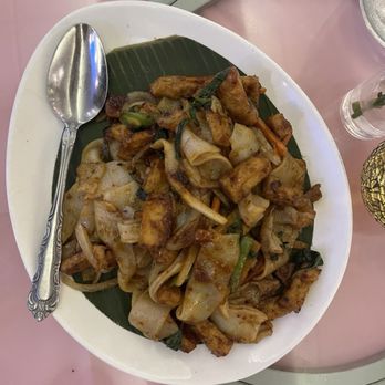 Kapitan - Drunken Noodles - Asian Fusion Near Me - Chicago, Illinois