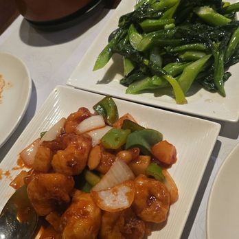 New Moon Restaurant - Sweet and sour prawn (we asked for less sweetness) and Chinese broccoli - Chinese Near Me - San Ramon, California
