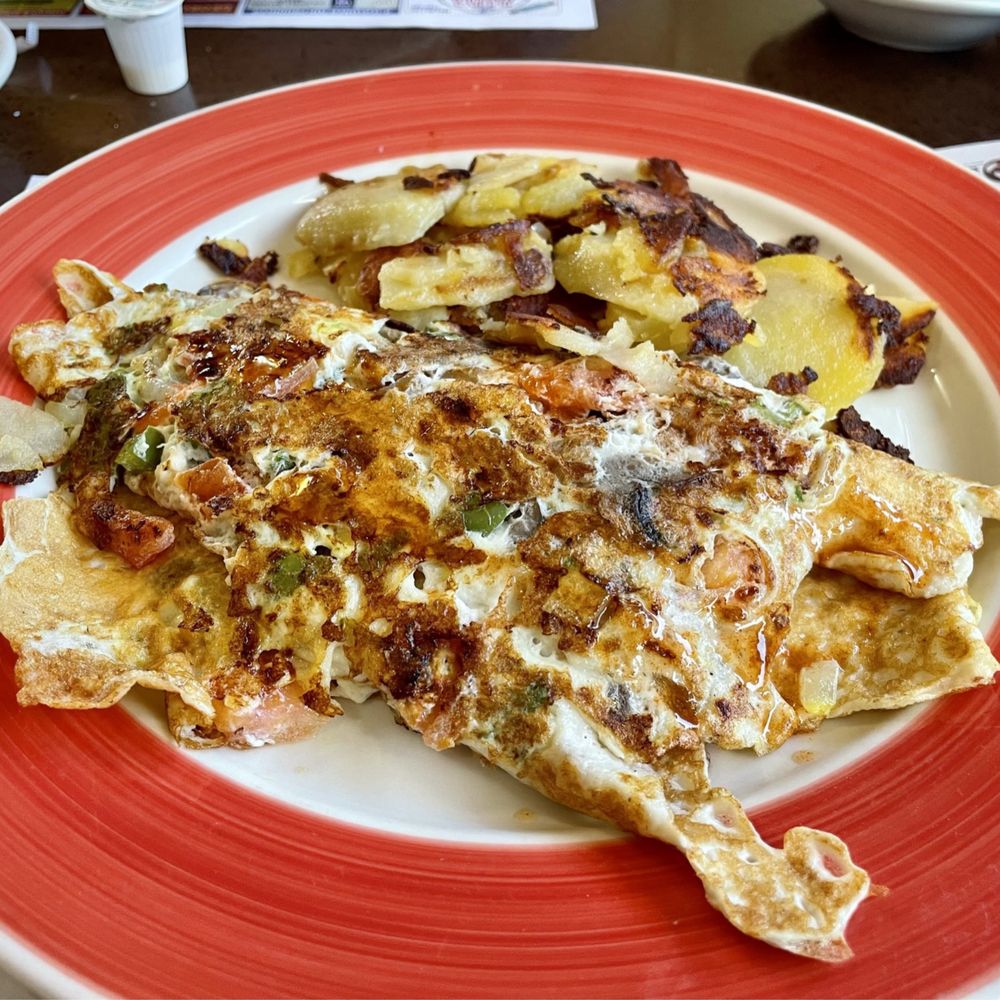 Veggie Omelet with Home Fries