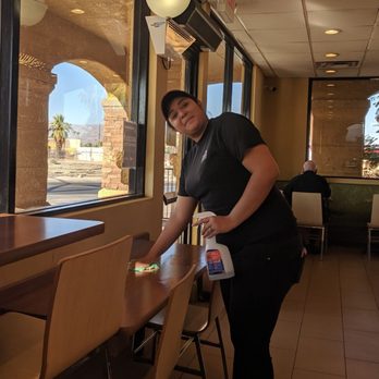 El Pollo Loco - A great employee who maintains the cleaningness of this place. - Fast Food Near Me - Indio, California