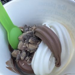 Nu Yo Frozen Yogurt