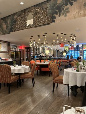 Warren Street Bar & Restaurant by null