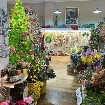 Christmas Store - Flowers & Gifts Near Me - Smithfield, Virginia Christmas Store - Flowers & Gifts Near Me - Smithfield, Virginia