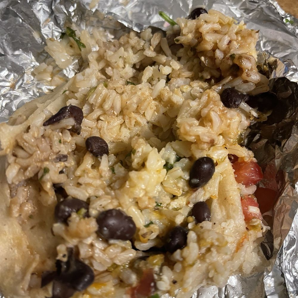 80% rice 10% beef 10% beans. It would've been more ingredients but you're out of most of them. 80% rice 10% beef 10% beans. It would've been more ingredients but you're out of most of them.