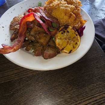 Nouveau Bar & Grill - Jonesboro - Fried lobster, hash potatoes, bacon - Bars Near Me - Jonesboro, Georgia Nouveau Bar & Grill - Jonesboro - Fried lobster, hash potatoes, bacon - Bars Near Me - Jonesboro, Georgia