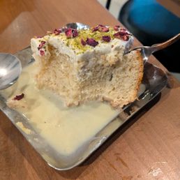 Tres Leches Tres Leches